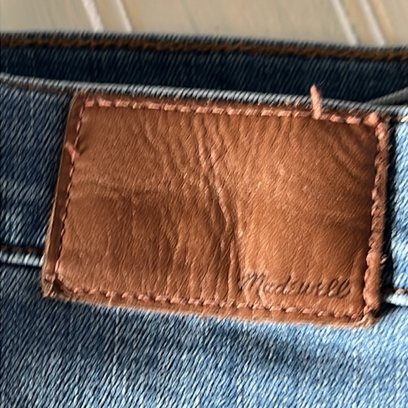Madewell 9” Mid-Rise Skinny Jeans - Picture 9 of 10
